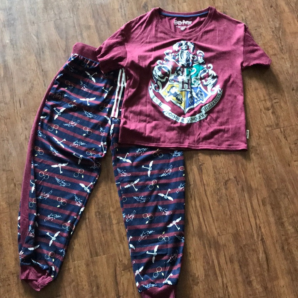 harry potter themed pj joggers and t-shirt